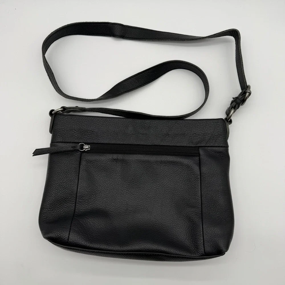 The Sak Melrose Black Leather Satchel Crossbody Bag Purse Minimalist Classic